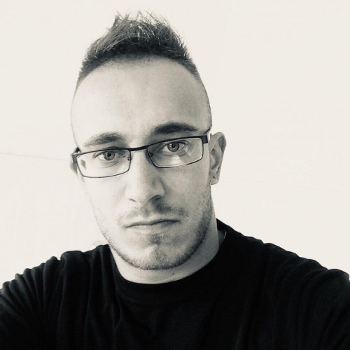 Újhelyi Viktor Róbert
